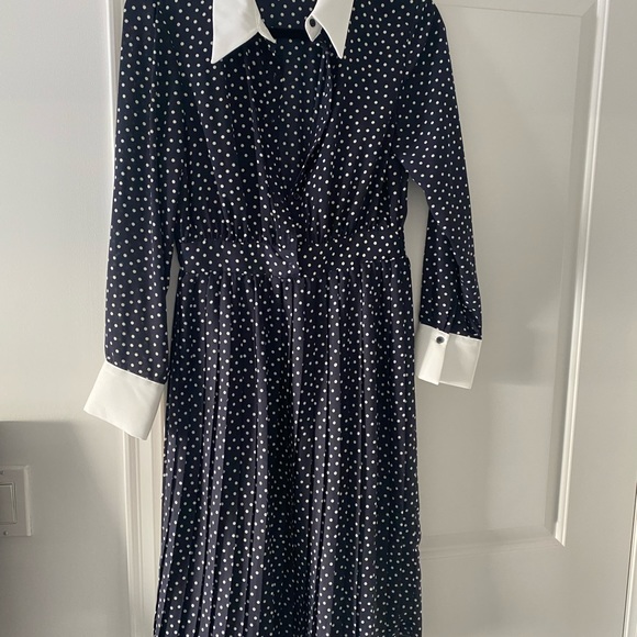 Bundle of dresses - Picture 5 of 5